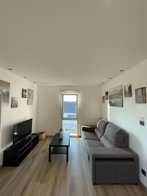 Appartement Climatise Charmes  Kültér fotó