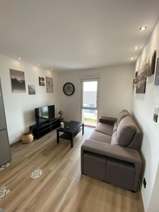 Appartement Climatise Charmes  Kültér fotó